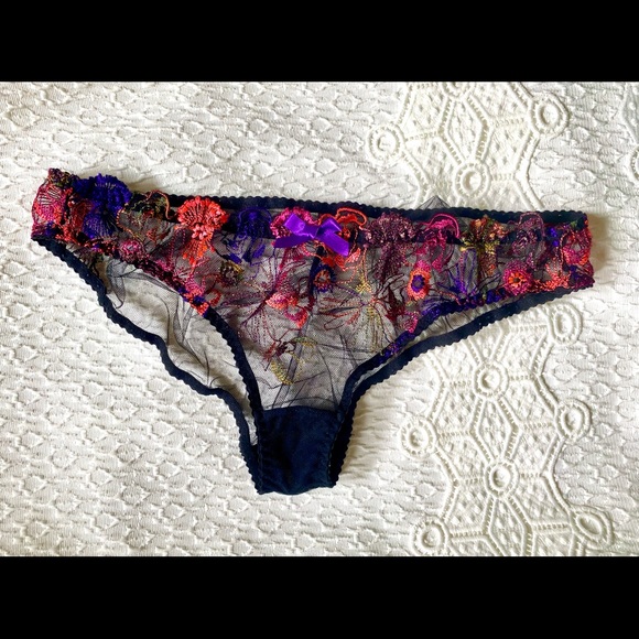 Agent Provocateur | Zuri Lingerie Set - Picture 9 of 10